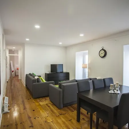 阿尔法玛壮观河景公寓