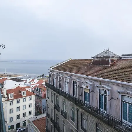 Breathtaking River View In Alfama דירה *