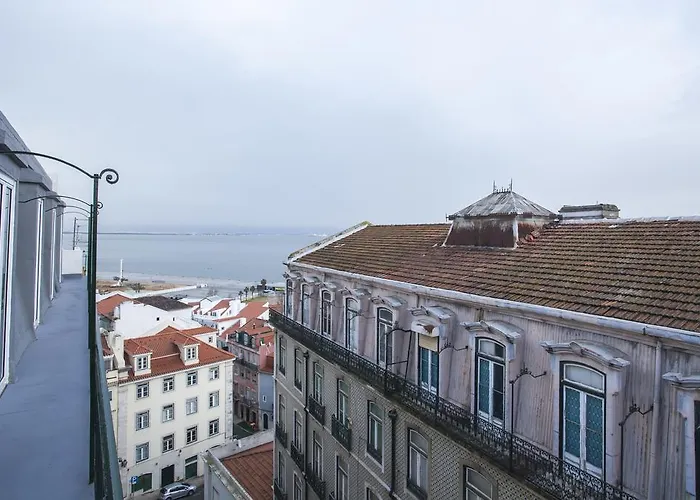 Breathtaking River View In Alfama 아파트 *
