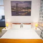 Breathtaking River View In Alfama Apartment Lissabon