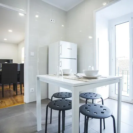 Apartment Breathtaking River View In Alfama Lissabon