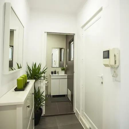 Breathtaking River View In Alfama Apartment